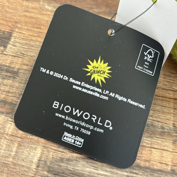 Grinch Fuzzy Belt Bag - Picture 9 of 15